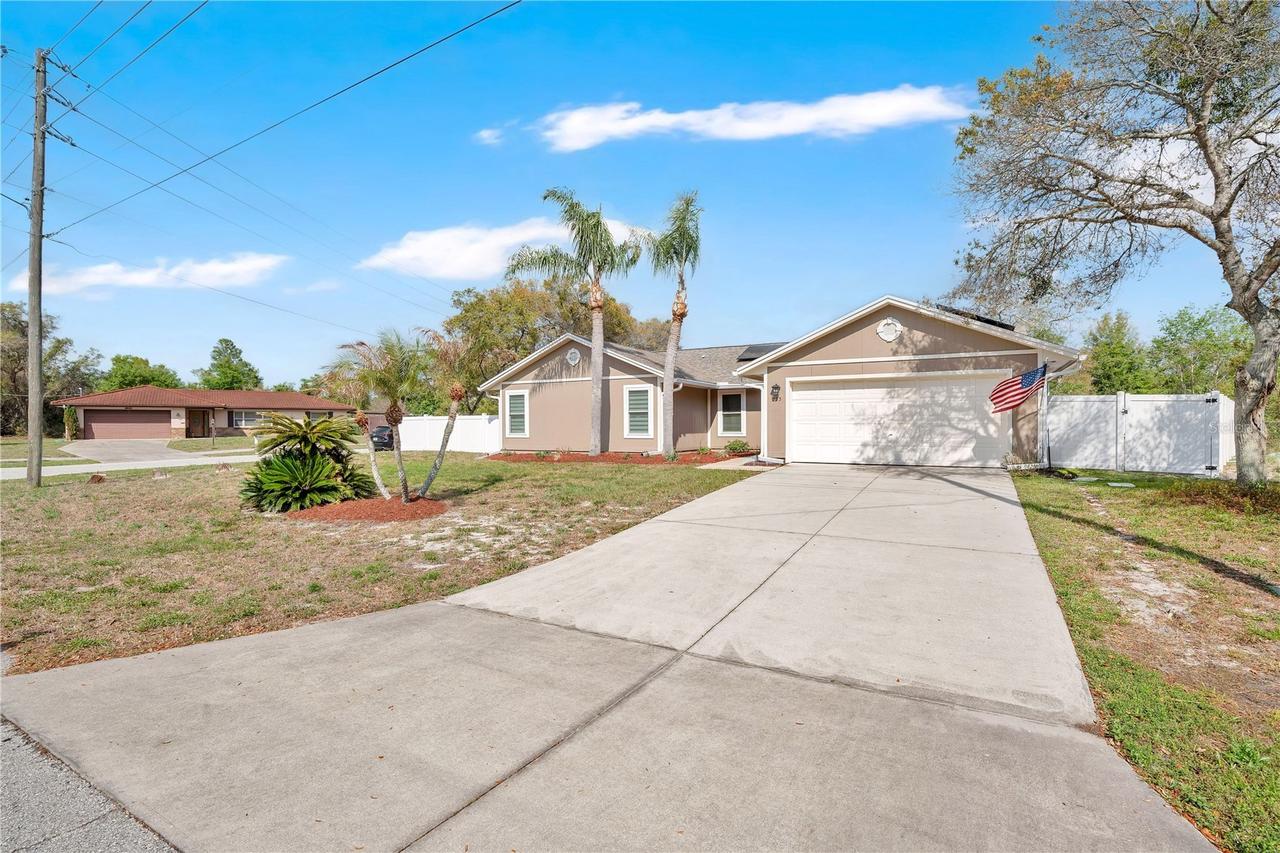 985 Hemingway Dr., Deltona, FL 32725