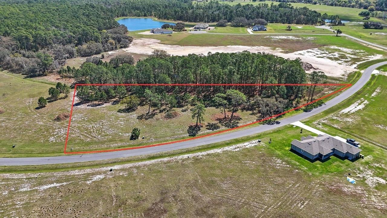 38514 Wooded Meadow Dr., Umatilla, FL 32784