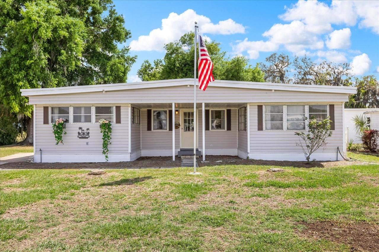 11504 Hickory Ln., Tavares, FL 32778