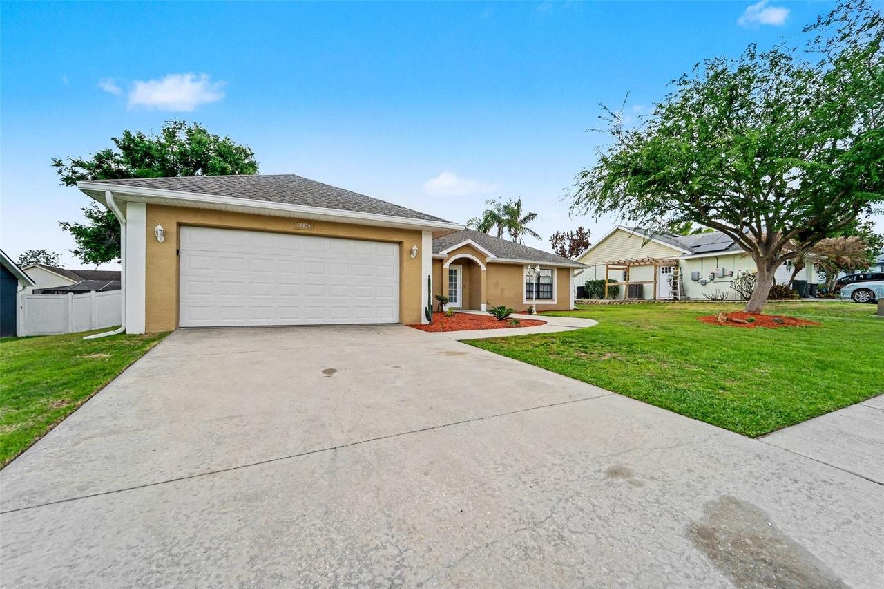 38820 Berta Dr., Zephyrhills, FL 33540