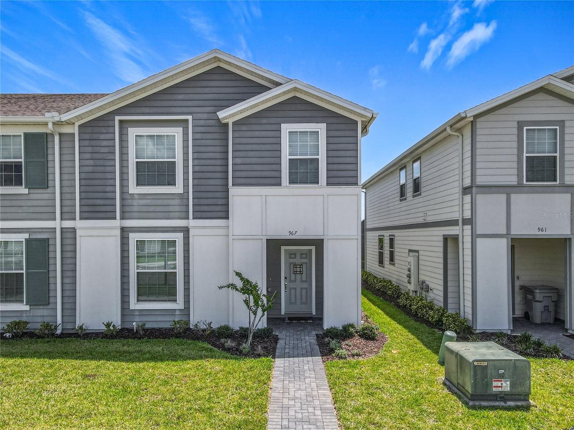 967 Paradise Dr., Davenport, FL 33897