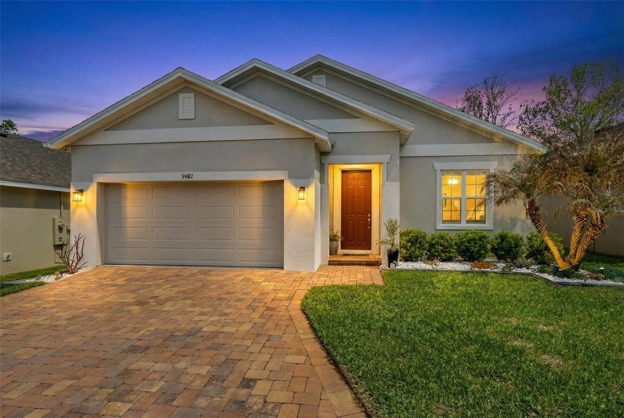 9482 Oglethorpe Dr., Groveland, FL 34736