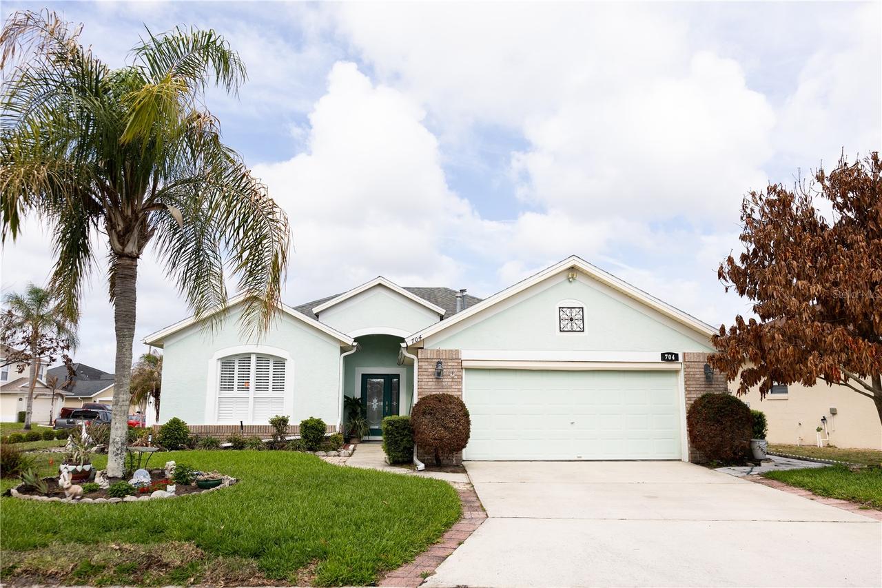 704 Jaybee Ave., Davenport, FL 33897