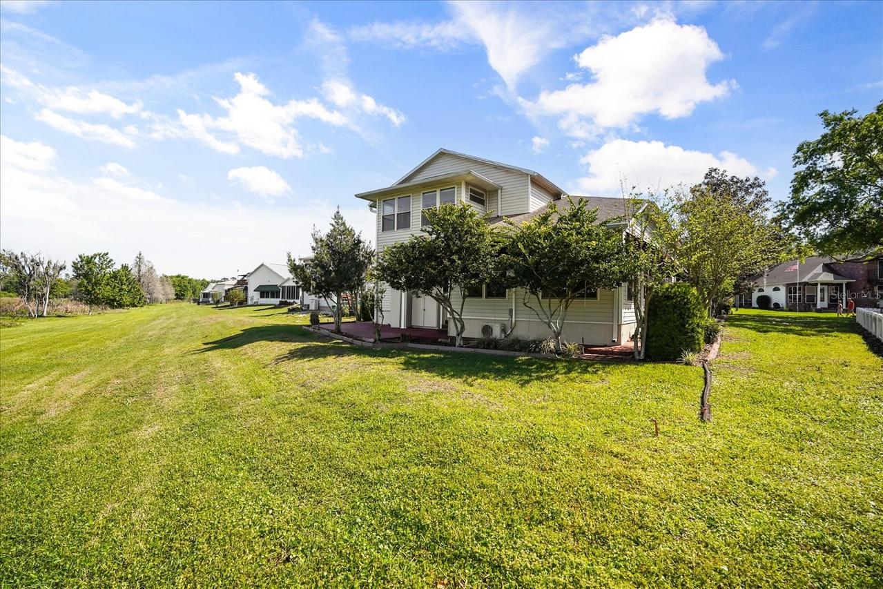 1075 Motorcoach Dr., Polk City, FL 33868
