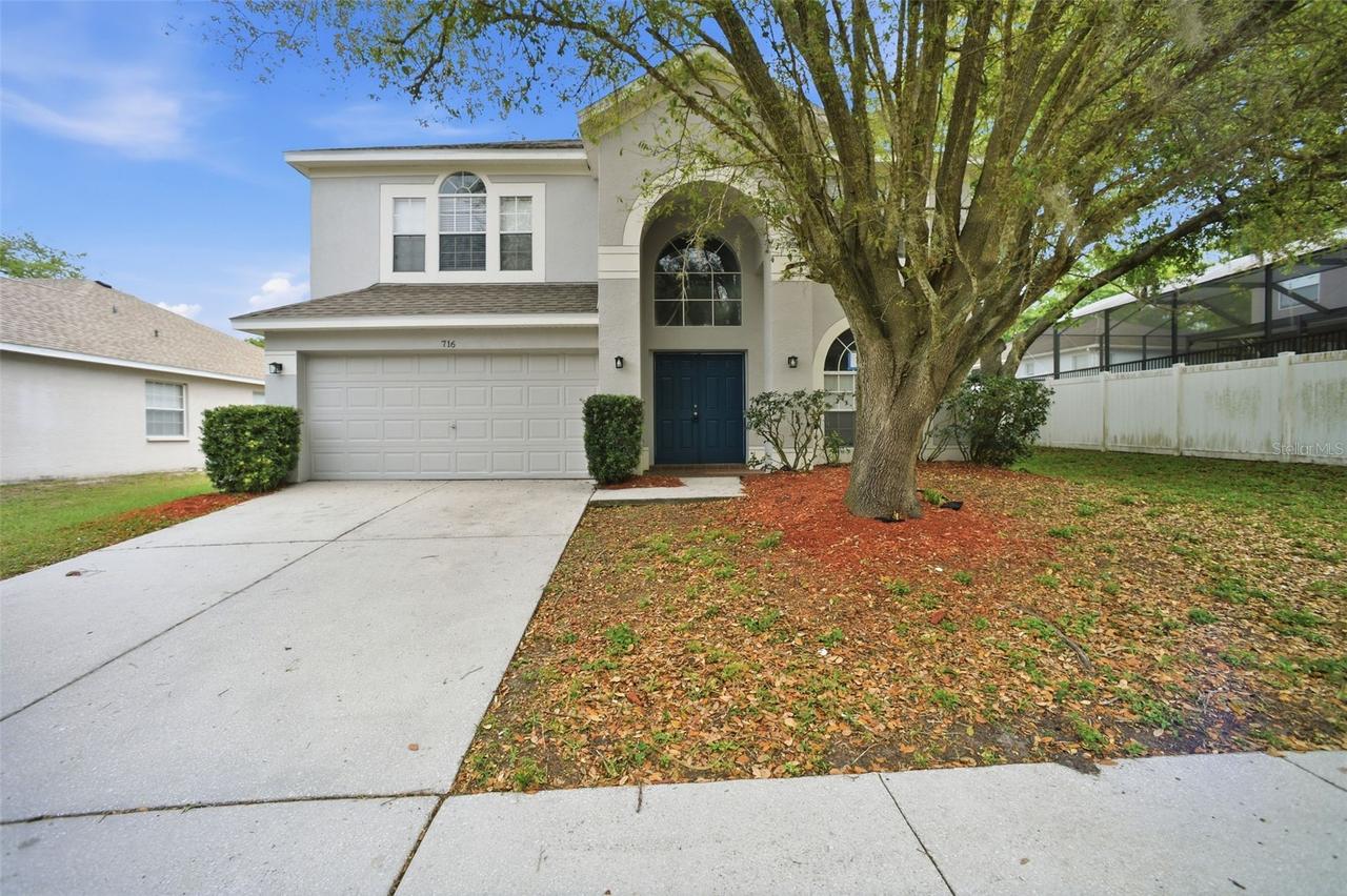 716 Grand Canyon Dr., Valrico, FL 33594