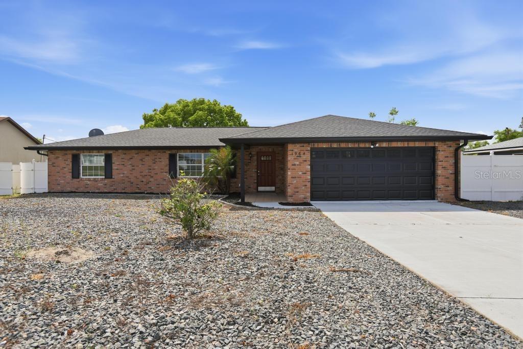 1964 Montecito Ave., Deltona, FL 32738