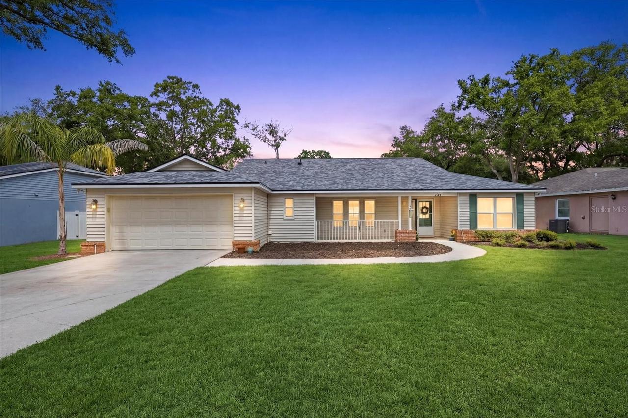 224 Bryan Oak Ave., Brandon, FL 33511