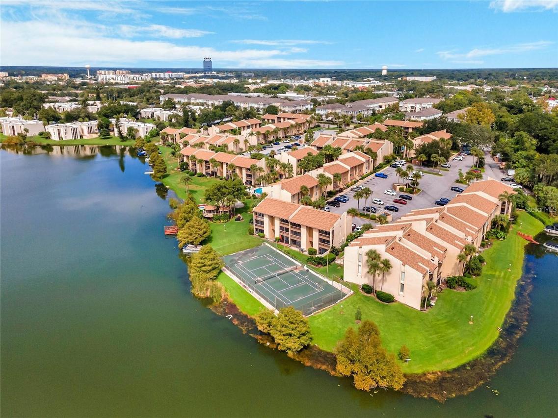 626 Orange Dr. #243, Altamonte Springs, FL 32701