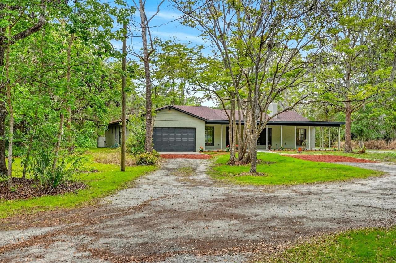 2200 Retreat Rd., Geneva, FL 32732