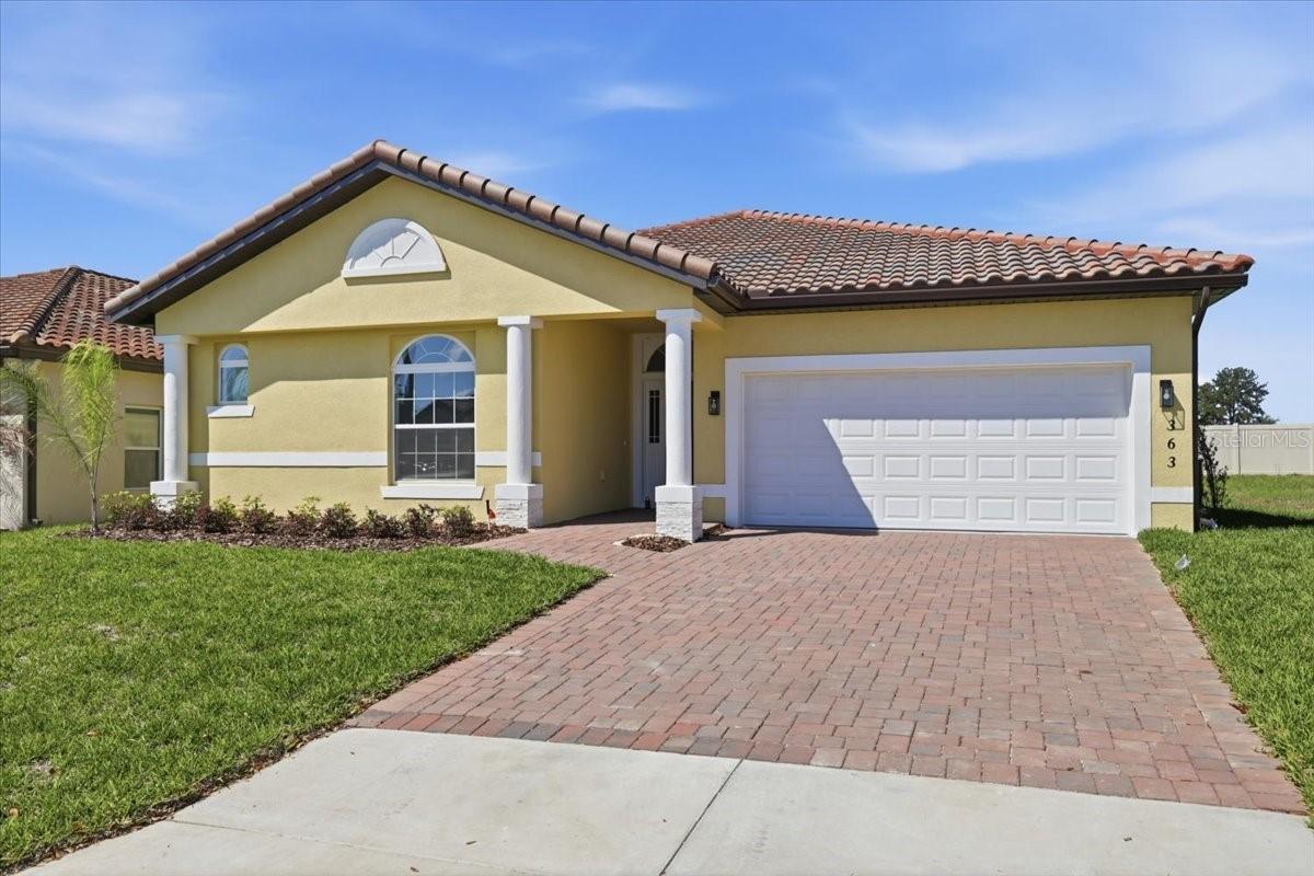 363 Villa Sorrento Cir., Haines City, FL 33844