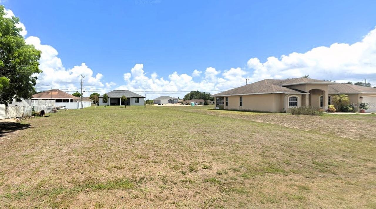 1407 NE 12th Pl., Cape Coral, FL 33909