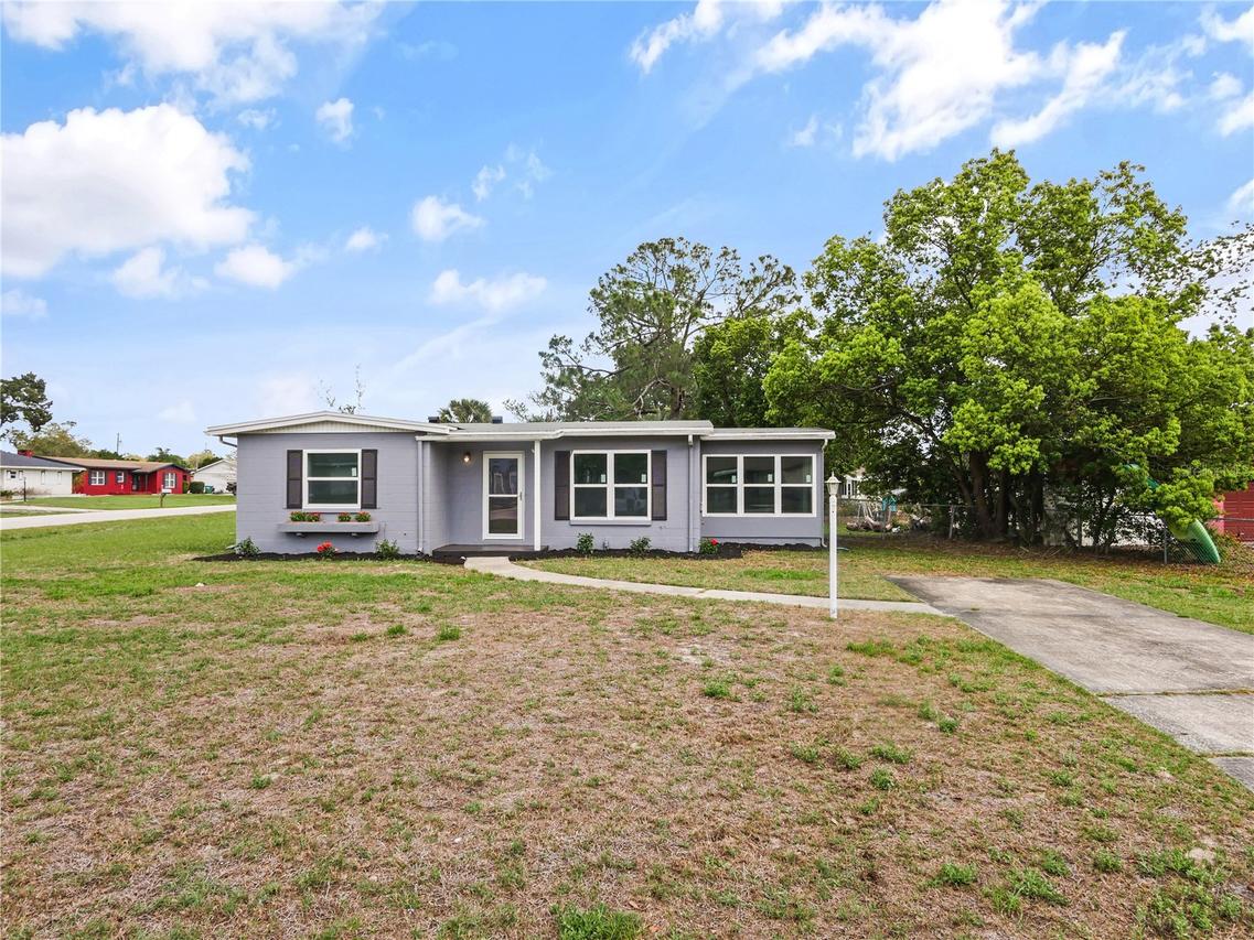 1117 W Embassy Dr., Deltona, FL 32725