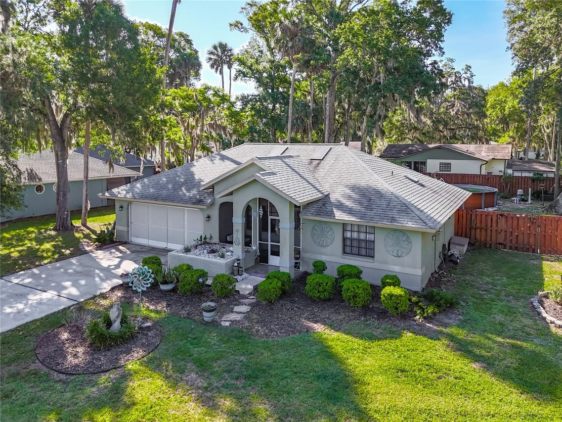 27 Black Hawk Pl., Palm Coast, FL 32137