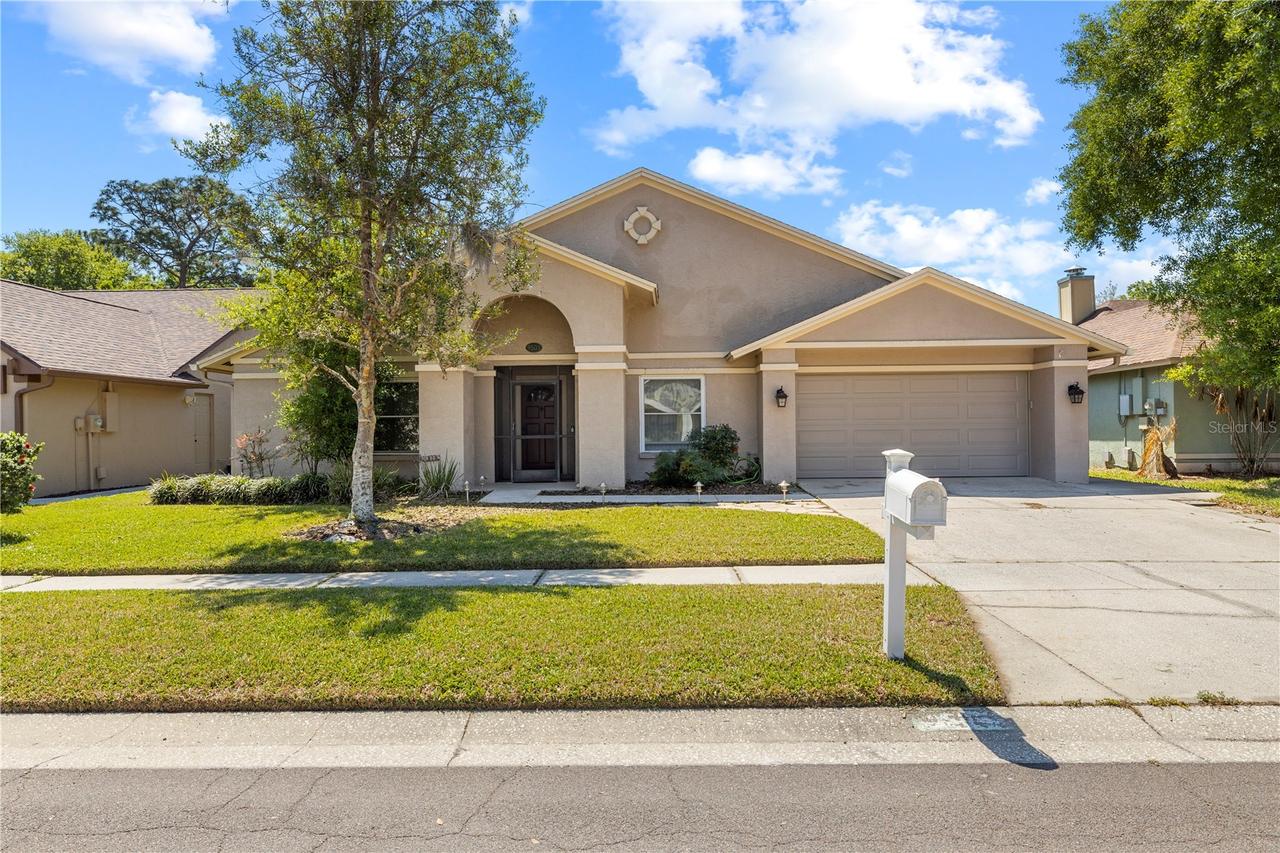 9503 Pebble Glen Ave., Tampa, FL 33647