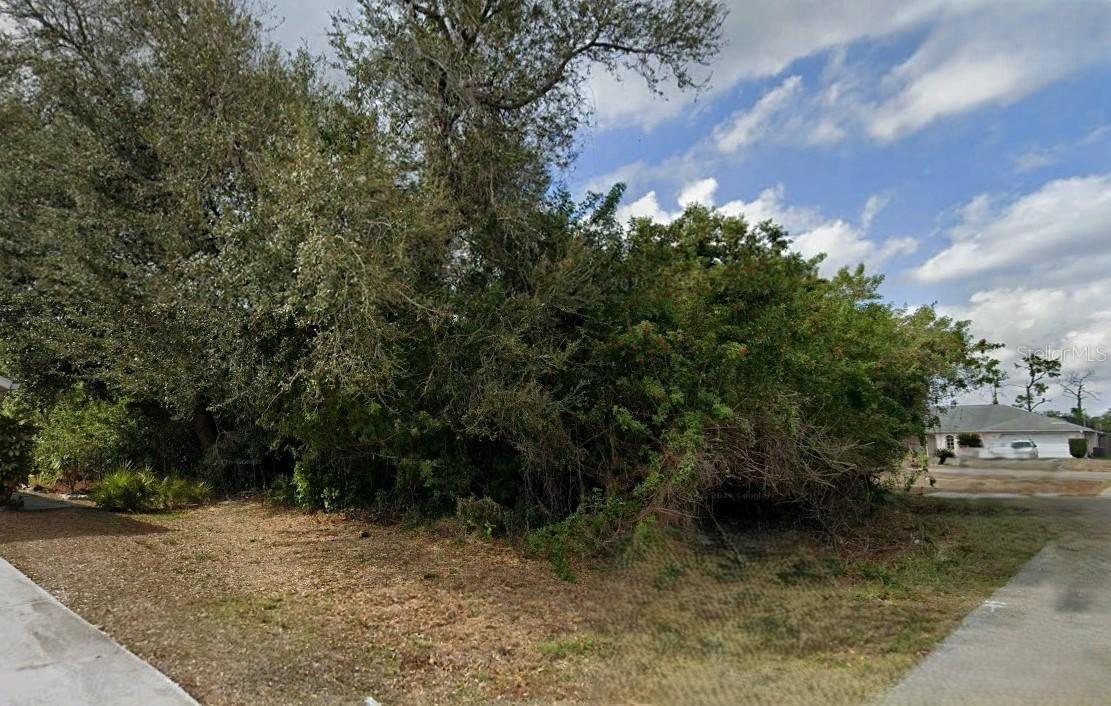 880 Neptune St., Port Charlotte, FL 33948