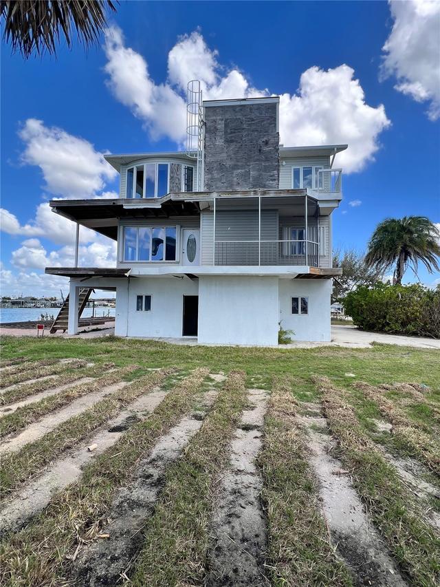 1922 Mississippi Ave., Englewood, FL 34224