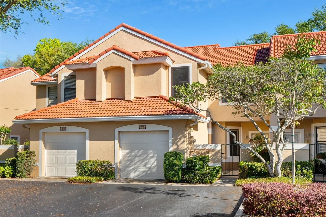 1010 Winderley Pl. #127, Maitland, FL 32751