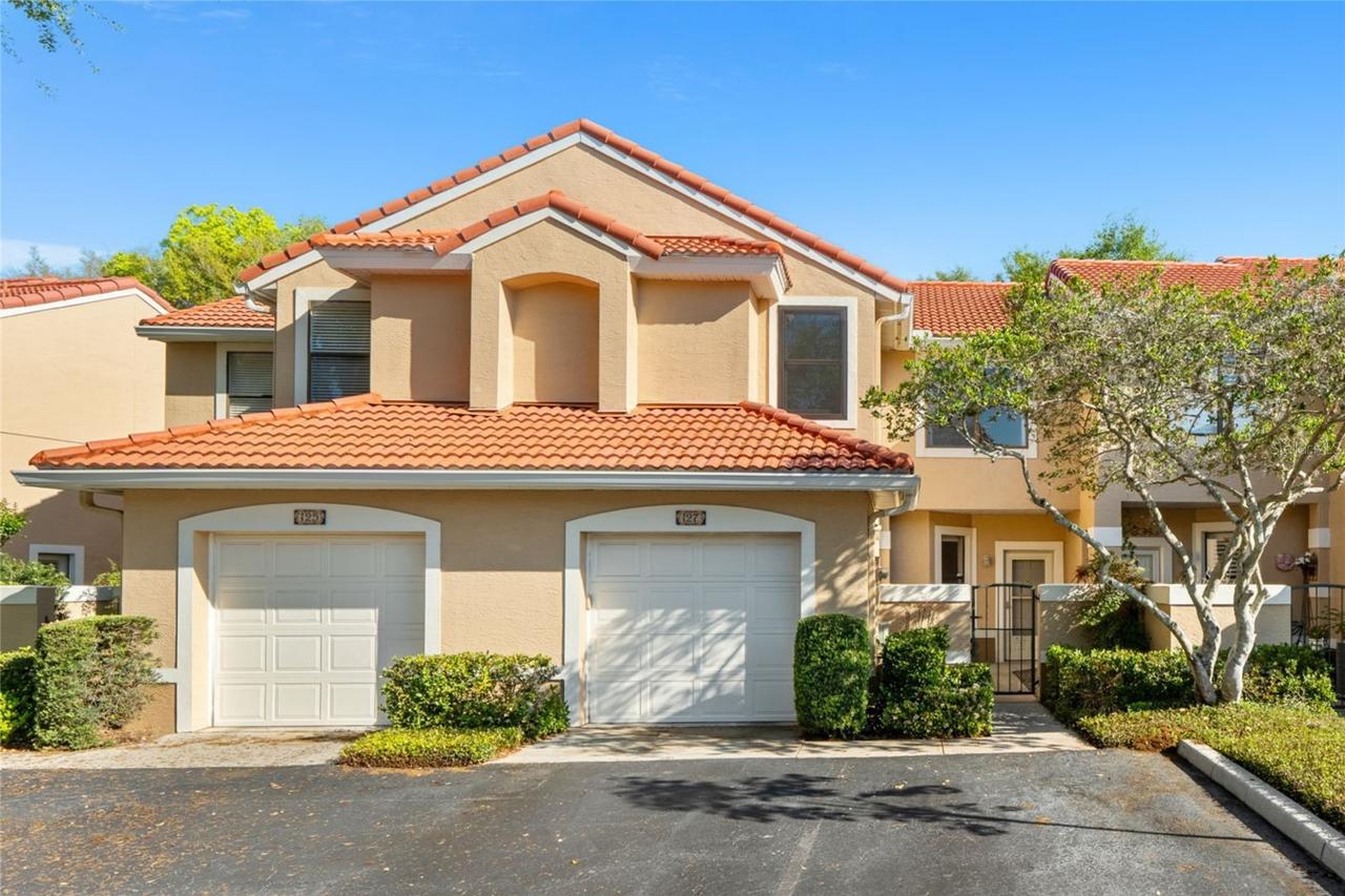 1010 Winderley Pl. #127, Maitland, FL 32751