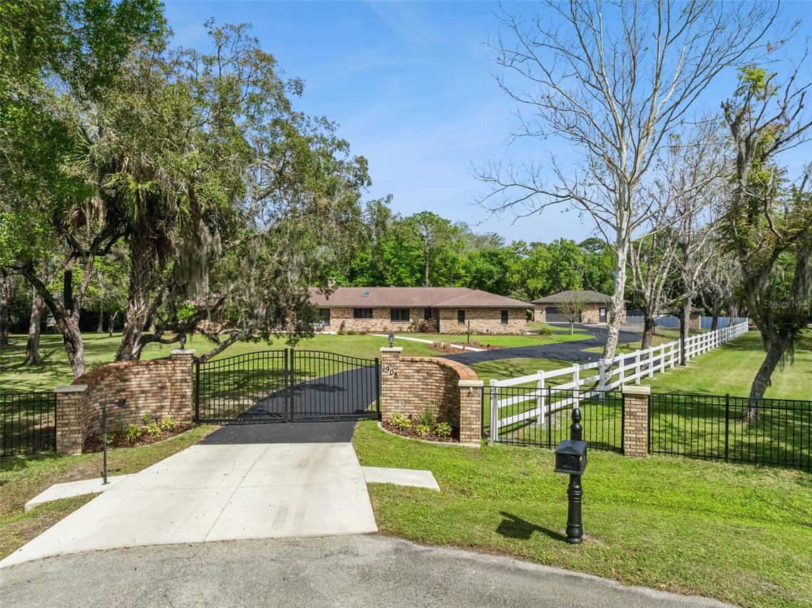 1908 Poppy Ln., Port Orange, FL 32128