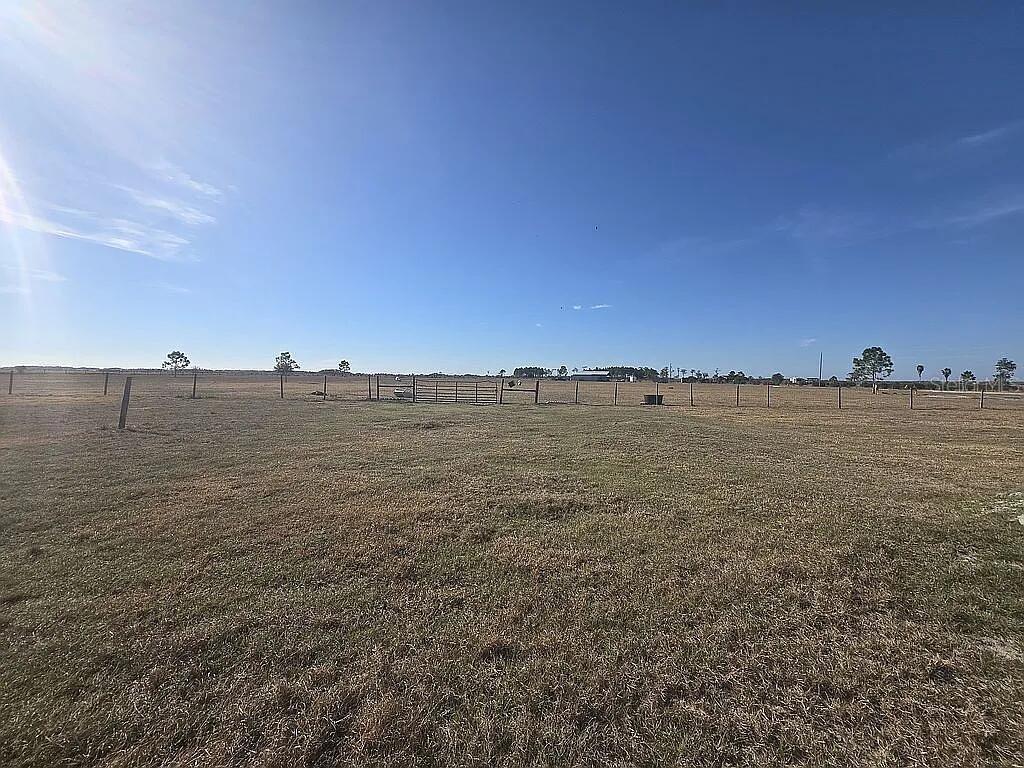 707 Chihuahua Rd., Sebring, FL 33870