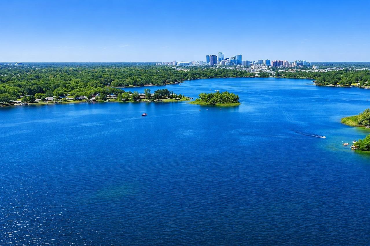 3501 S Westmoreland Dr., Orlando, FL 32805