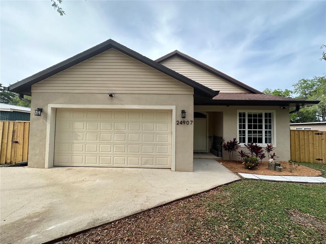 24907 NE 135th St., Salt Springs, FL 32134