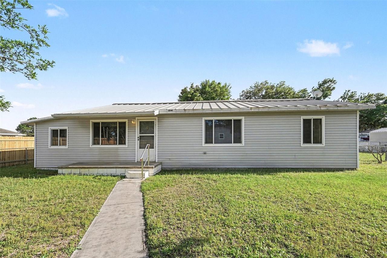 3541 Barney Ct., Mims, FL 32754