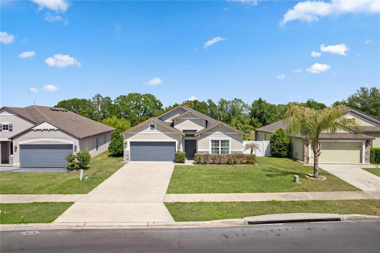 1020 Kellogg Dr., Tavares, FL 32778