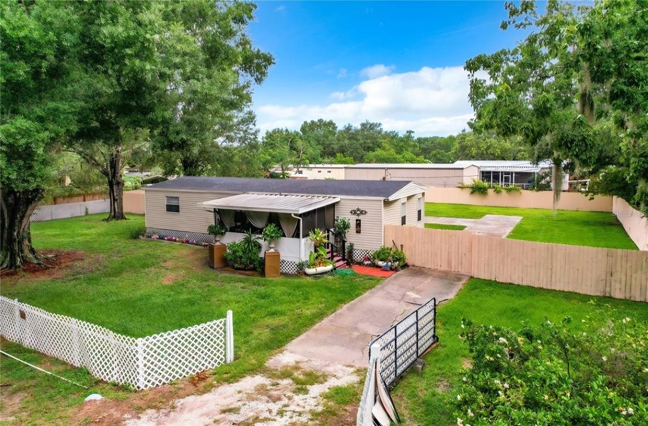 2974 Brenda Ln., Auburndale, FL 33823