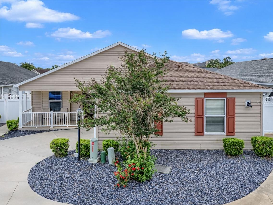 2604 Alcade Pl., The Villages, FL 32163