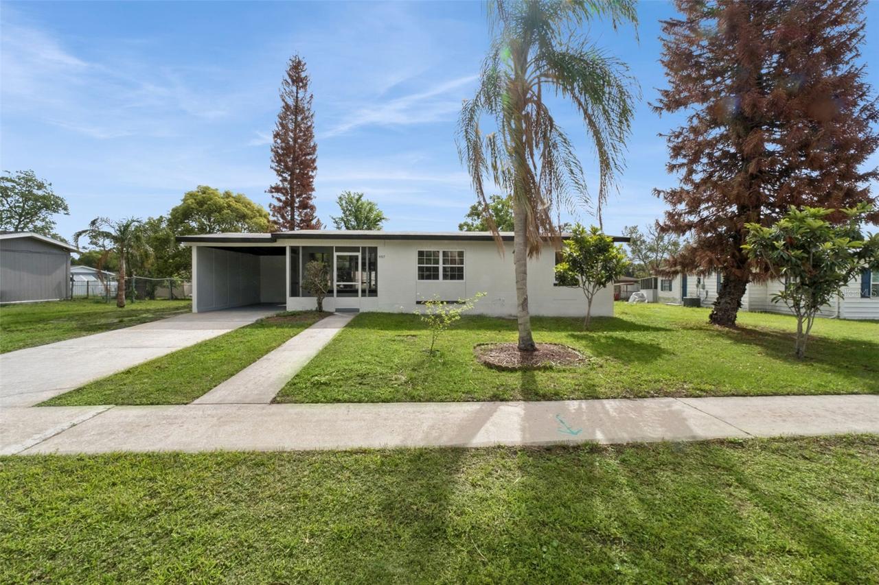 1157 Hampshire Ave., Deltona, FL 32725