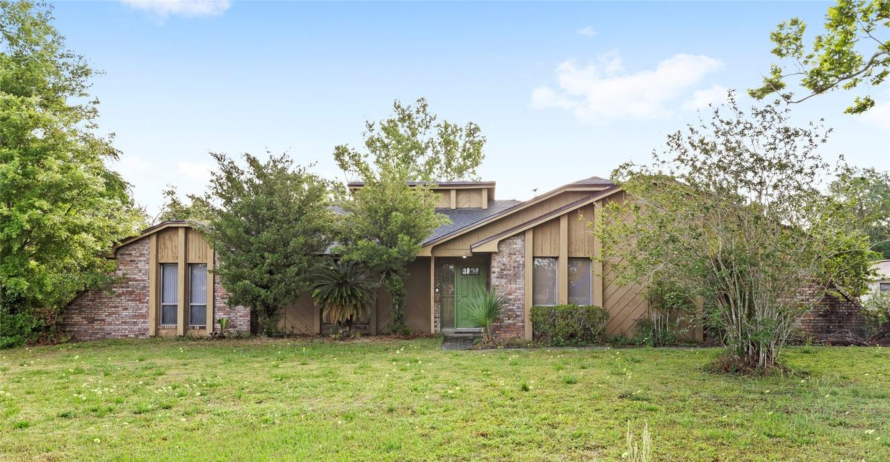 1229 E Crown Point Rd., Ocoee, FL 34761