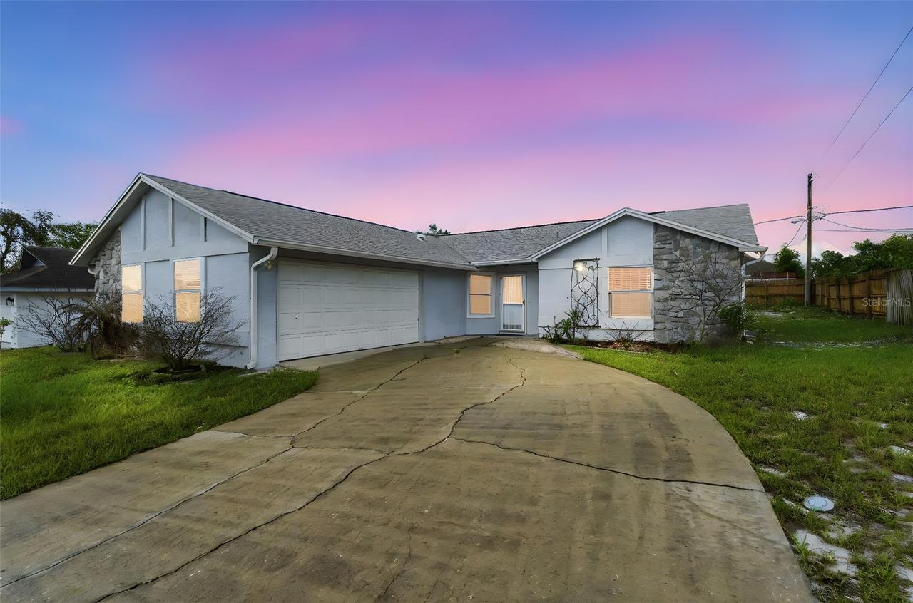 2351 Montano St., Deltona, FL 32738