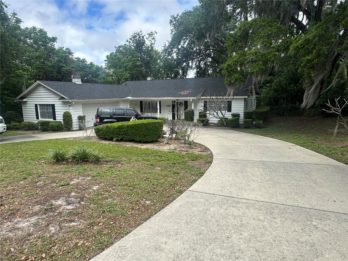 1825 Normandy Dr., Mount Dora, FL 32757