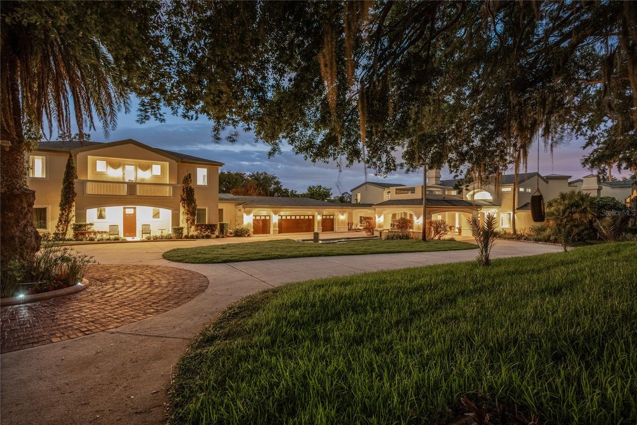 8866 Darlene Dr., Orlando, FL 32836