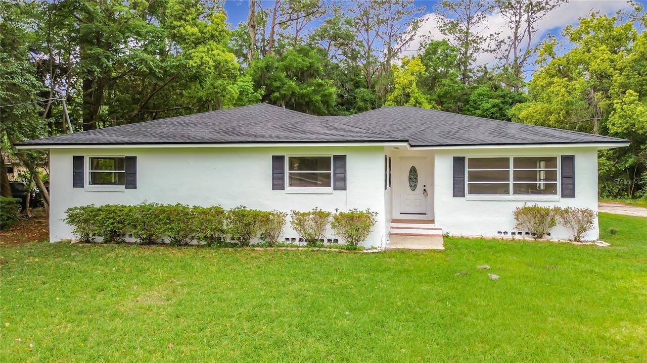 1220 NE 16th Ave., Ocala, FL 34470