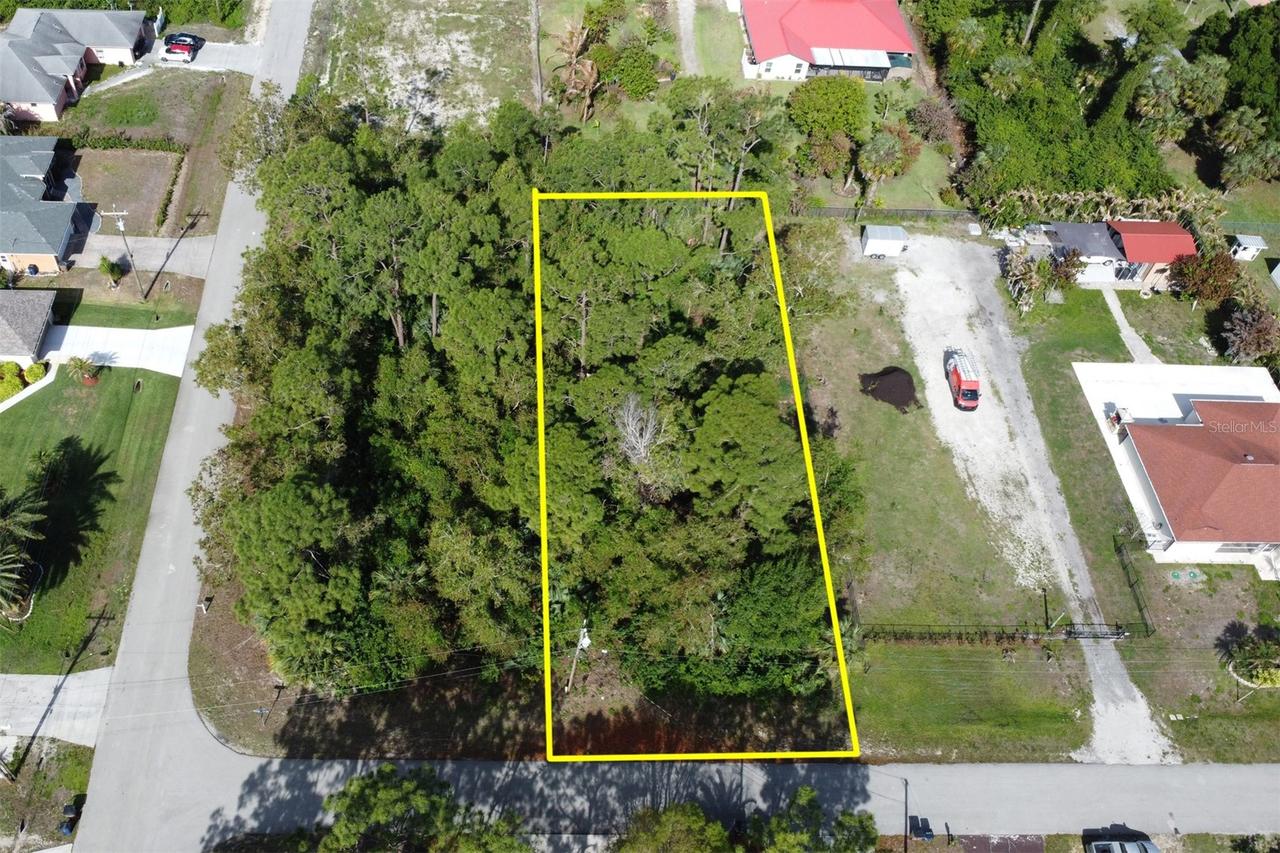 1103 Dorothy Ave., Lehigh Acres, FL 33971