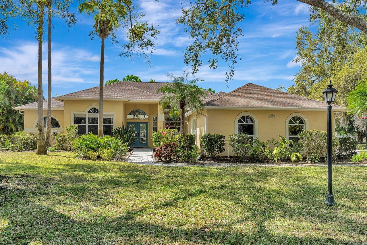 7212 N Serenoa Dr., Sarasota, FL 34241