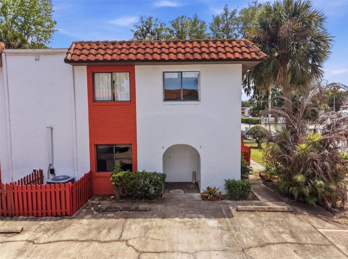 910 Big Tree Rd. #202, South Daytona, FL 32119