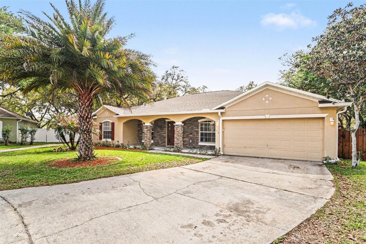 100 Festive Ct., Chuluota, FL 32766