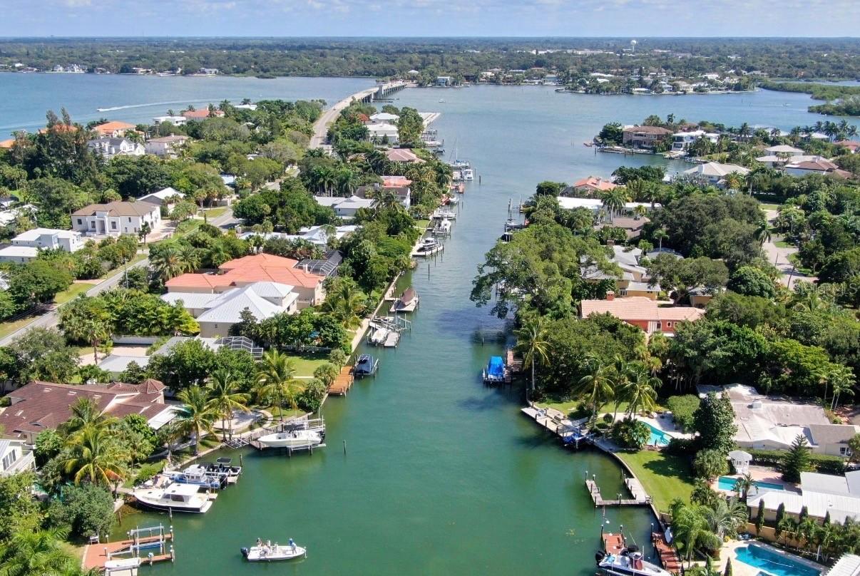 749 Siesta Dr., Sarasota, FL 34242