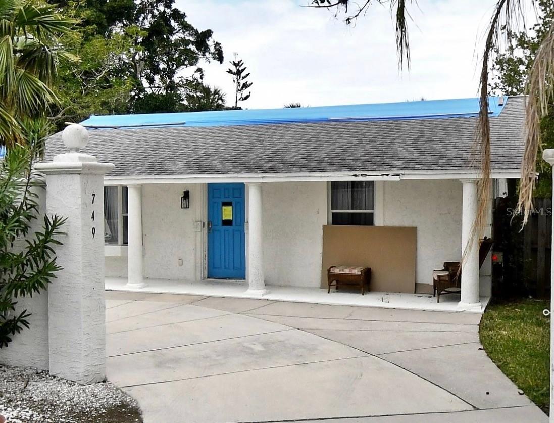 749 Siesta Dr., Sarasota, FL 34242