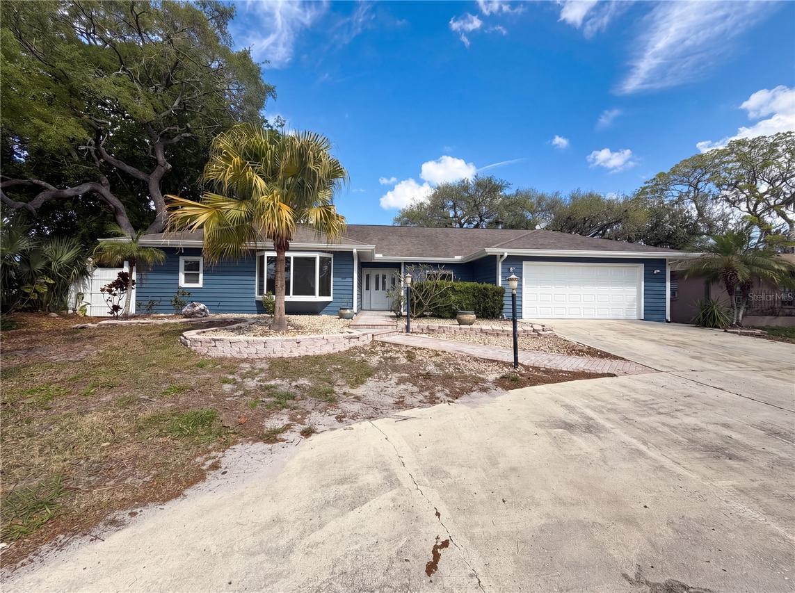 5609 Executive Dr., New Port Richey, FL 34652