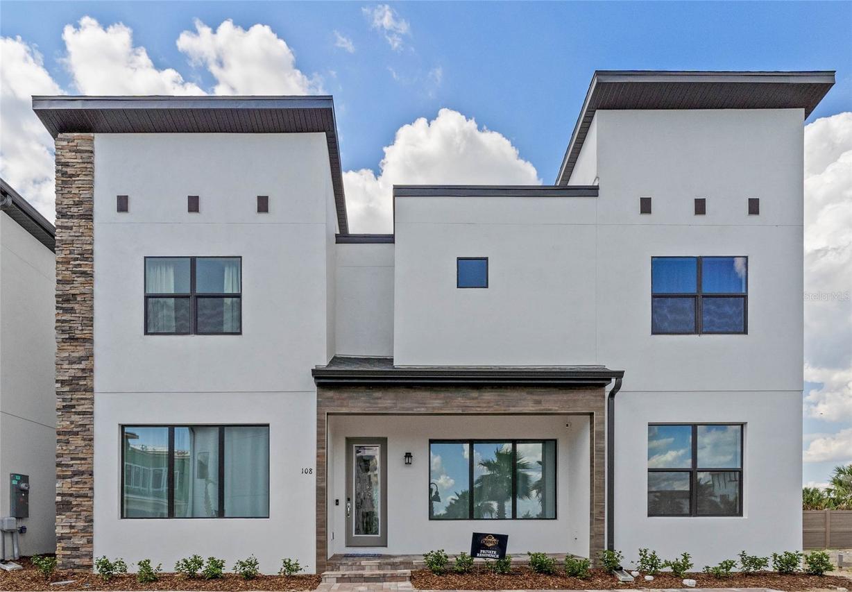 108 Villa Domani Cir., Davenport, FL 33896