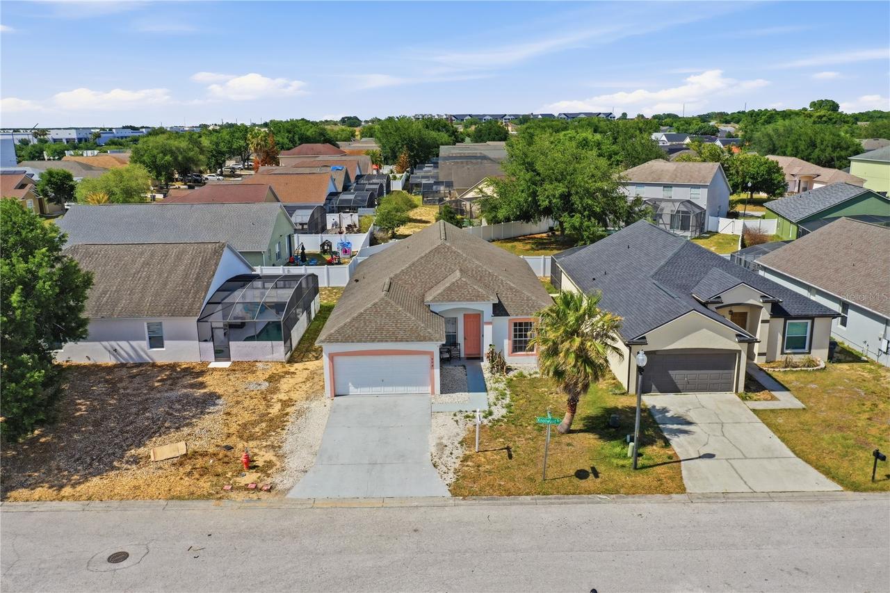904 Knollwood Dr., Davenport, FL 33837