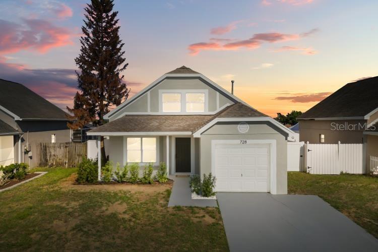 728 Belvoir Dr., Davenport, FL 33837