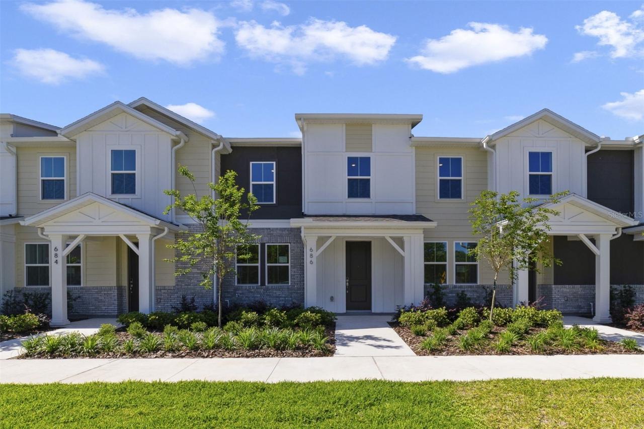 686 Lola Ln., Oviedo, FL 32765