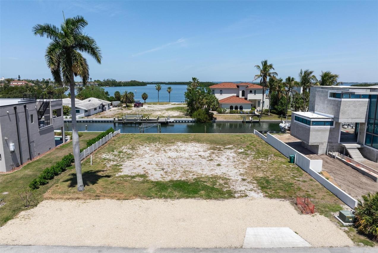581 Rountree Dr., Longboat Key, FL 34228