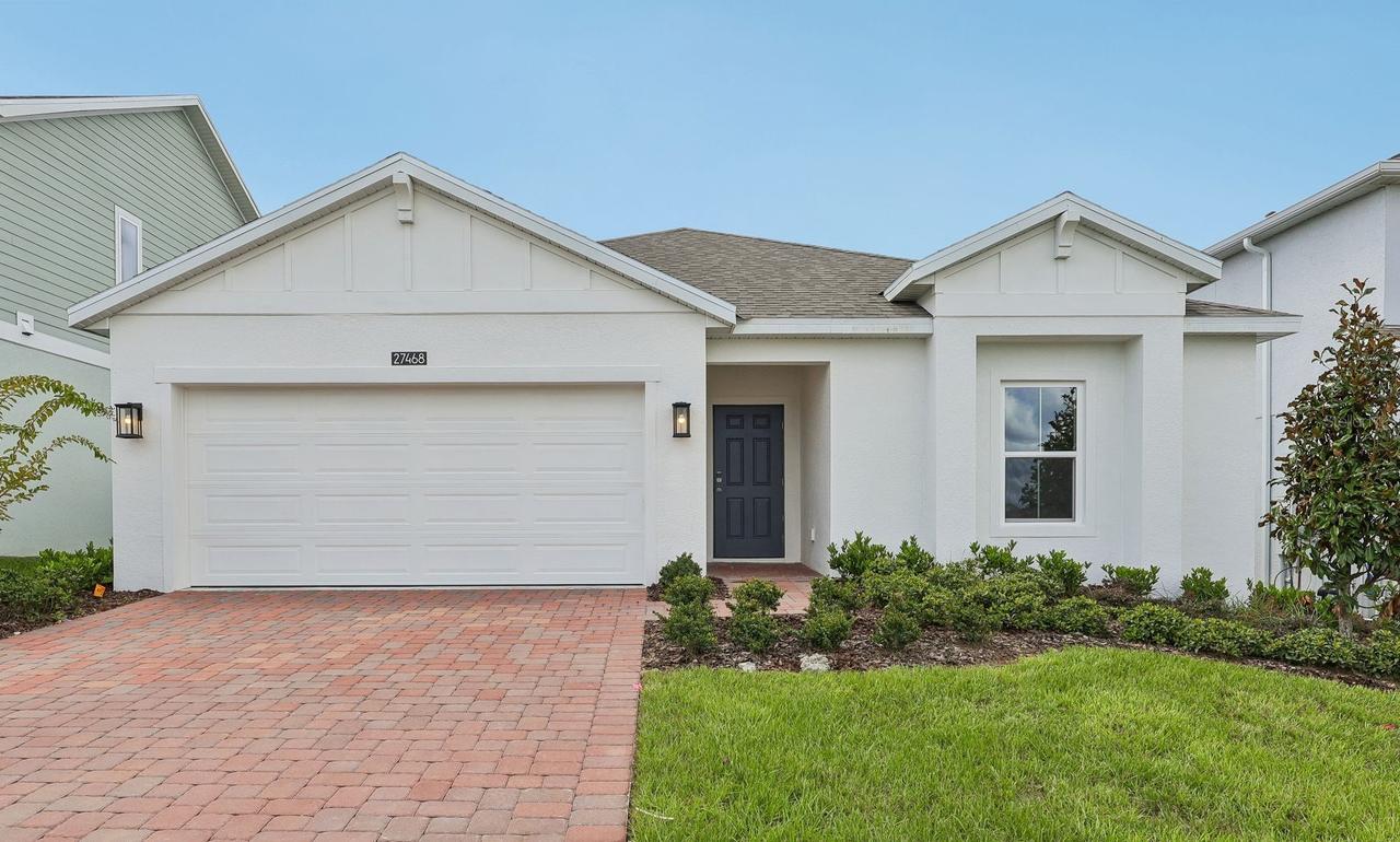 27468 Black Kite Ave., Howey In The Hills, FL 34737