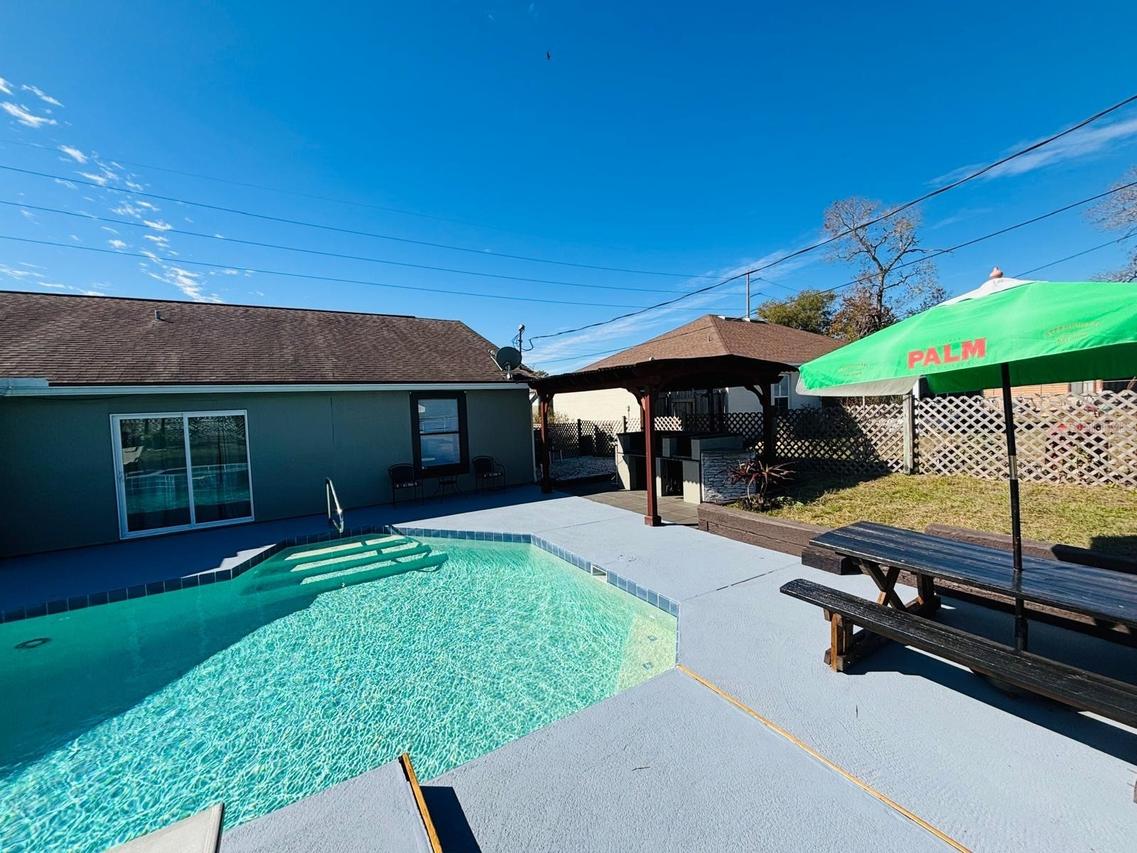 1464 Howland Blvd., Deltona, FL 32738